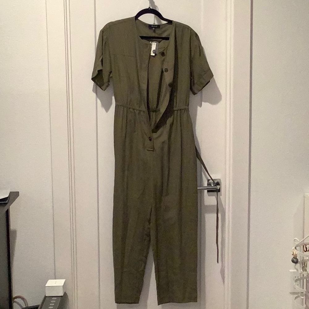 Madewell size medium green jumpsuit